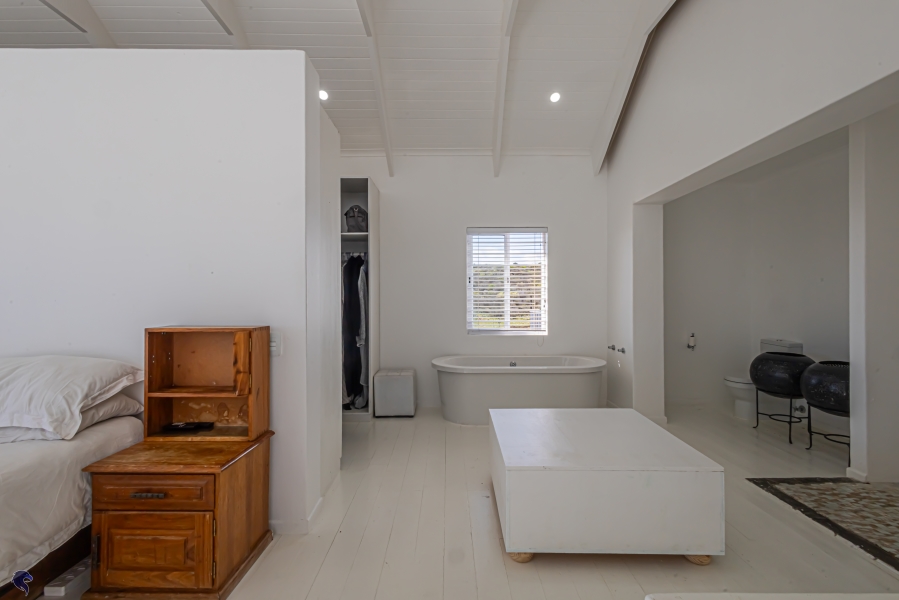 6 Bedroom Property for Sale in Long Acres Country Estate Western Cape